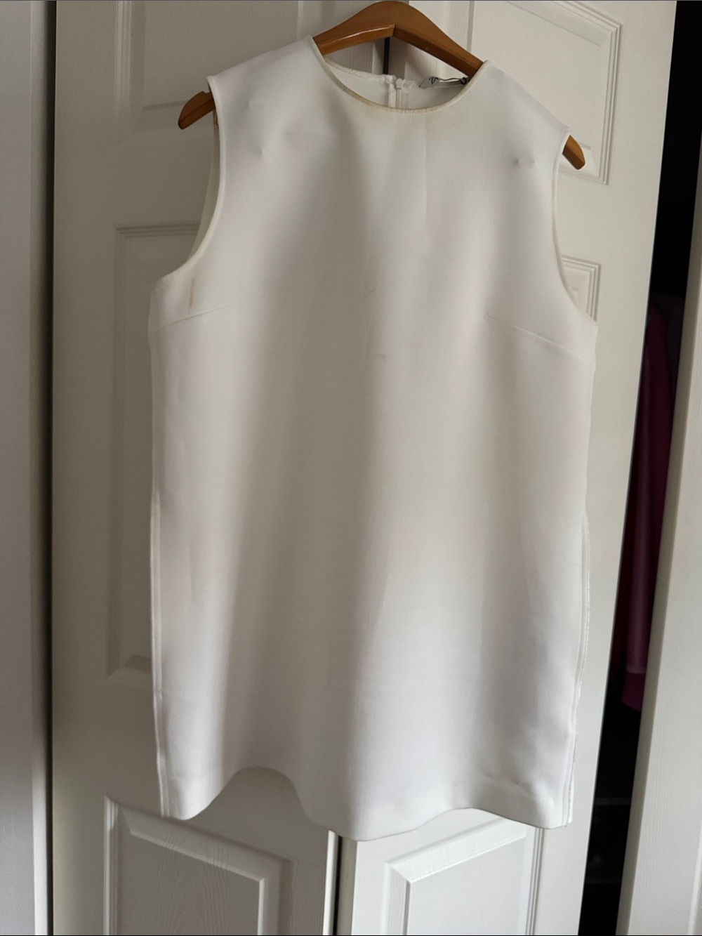 ZARASleeveless White Shift Top - Unbranded